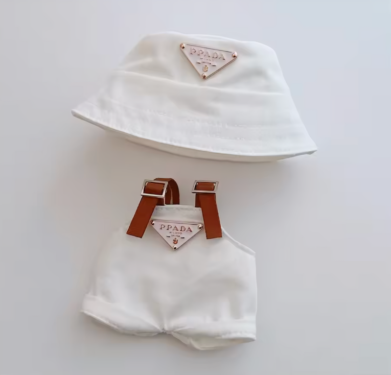 Roupa Labubu da Prada